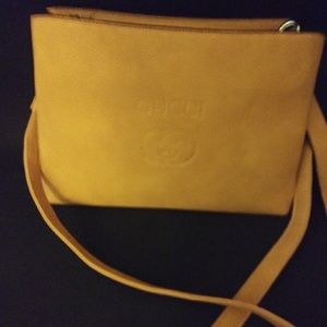 Gucci pebbled leather bag
